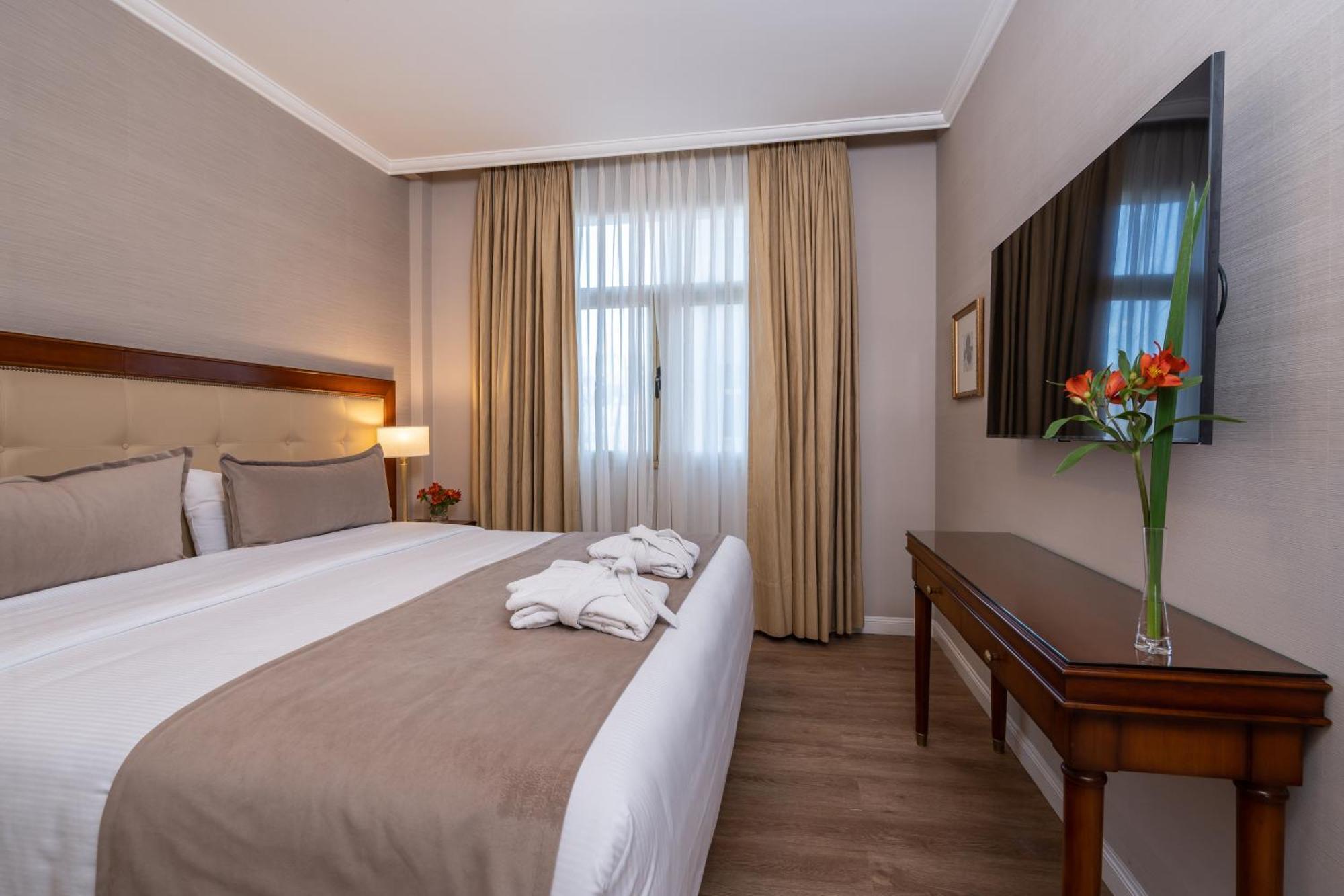 Hotel Intersur Recoleta Buenos Aires Exterior photo