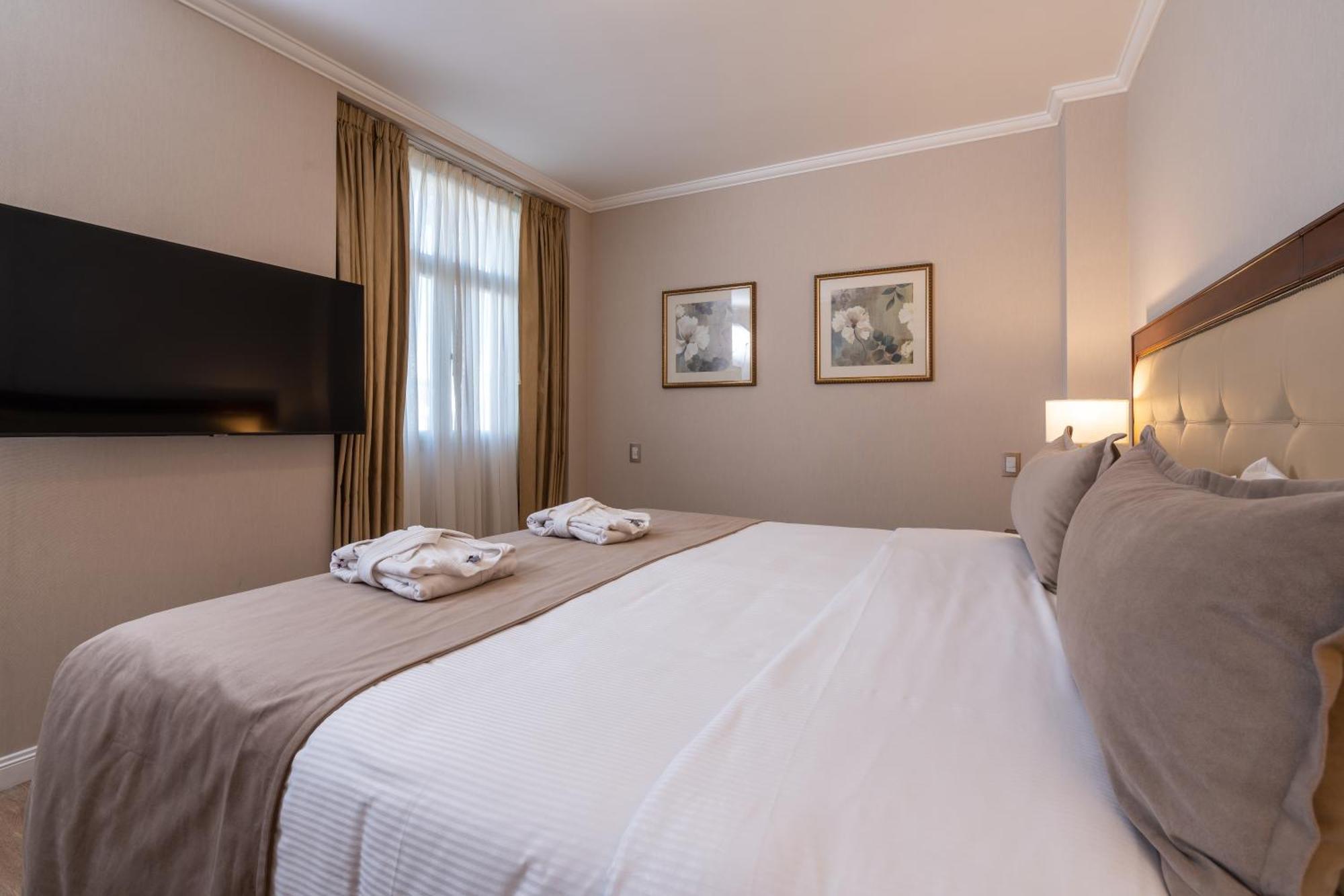 Hotel Intersur Recoleta Buenos Aires Exterior photo