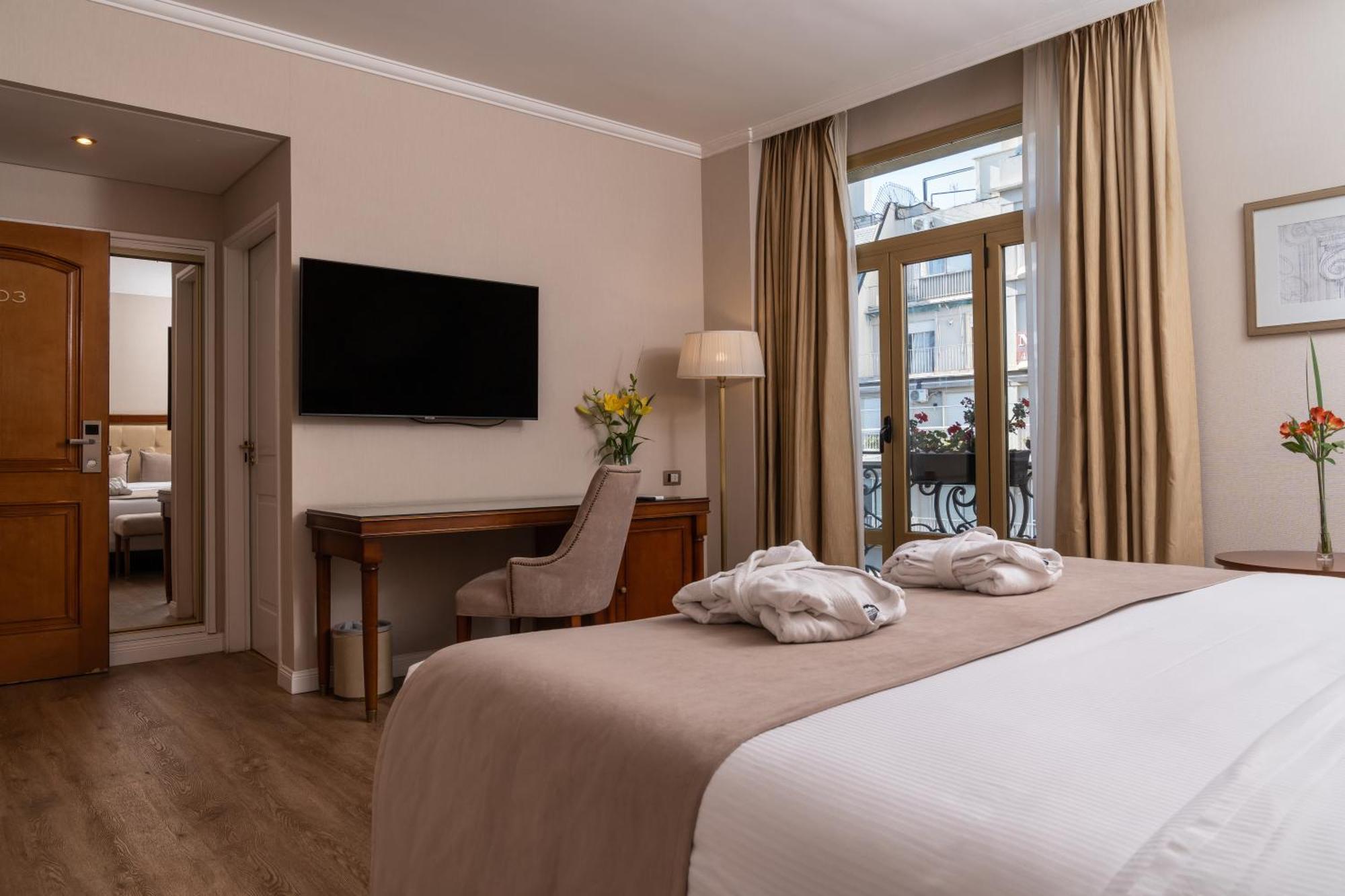 Hotel Intersur Recoleta Buenos Aires Exterior photo